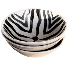 Load image into Gallery viewer, Zebra Bowl