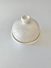 Load image into Gallery viewer, White Naksh Butter Dish
